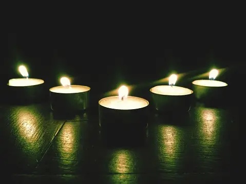 Conducting a Séance to Reflect on Departed Loved&nbsp;Ones